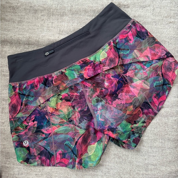 Lululemon Speed Up Shorts 2.5in - Picture 2 of 3